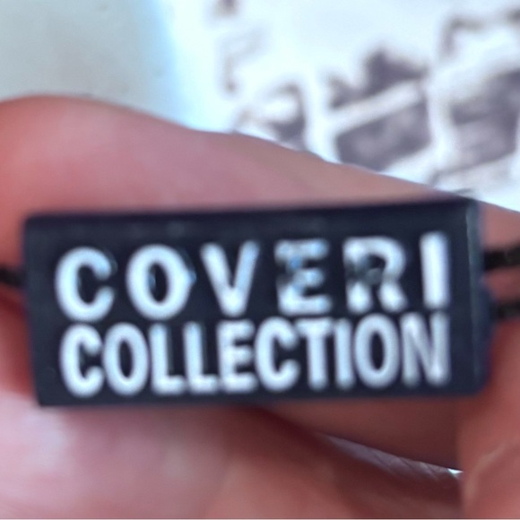 COVERI COLLECTION Scarf Square 100% Silk Abstract Pattern Designed in Italy NEW - Picture 6 of 7